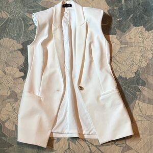 Express Ivory Sleeveless Blazer